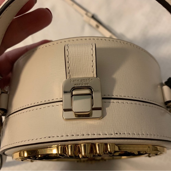 Kate Spade Snow White Magic Mirror Crossbody - Picture 12 of 16